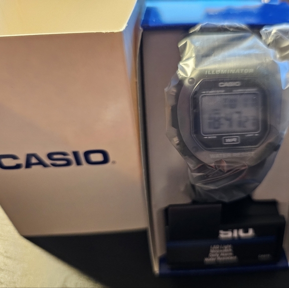 Casio Unisex Illuminator Watch, Square Digital Display Black Water Resistant NIB - Picture 2 of 2